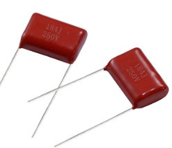 مكثف فيلم بوليستر ممعدن 184J / 250V P20mm